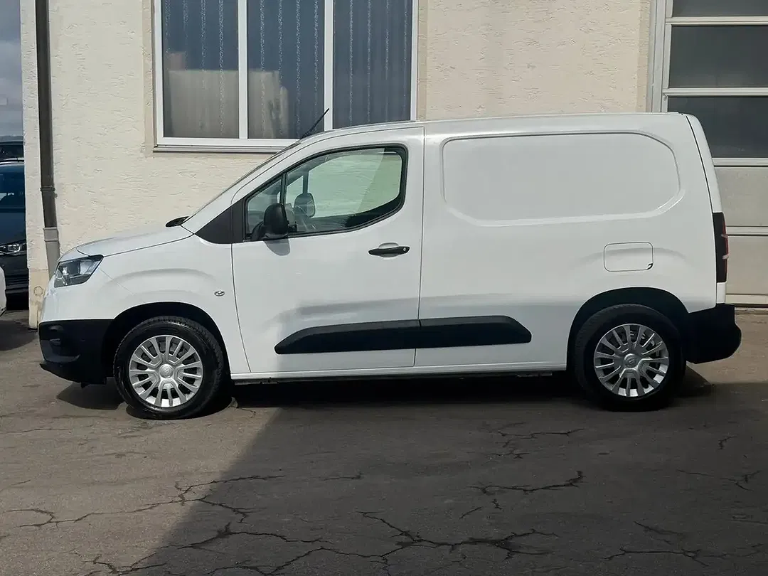 Toyota Proace City - Thumbnail 8