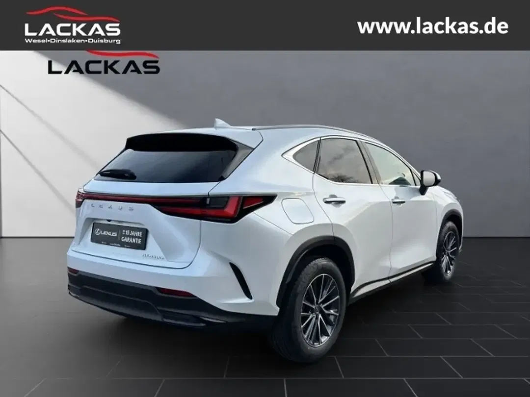 Lexus NX 450h+ - Thumbnail 7