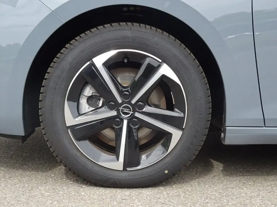 Opel Astra - Thumbnail 5