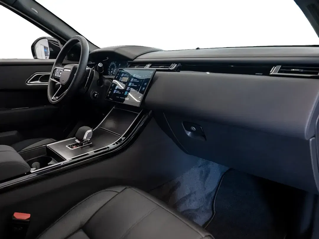 Land Rover Range Rover Velar - Thumbnail 4