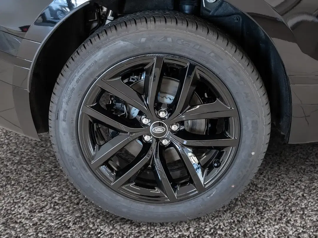 Land Rover Range Rover Velar - Thumbnail 6
