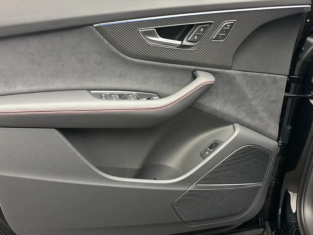 Audi SQ7 - Thumbnail 11