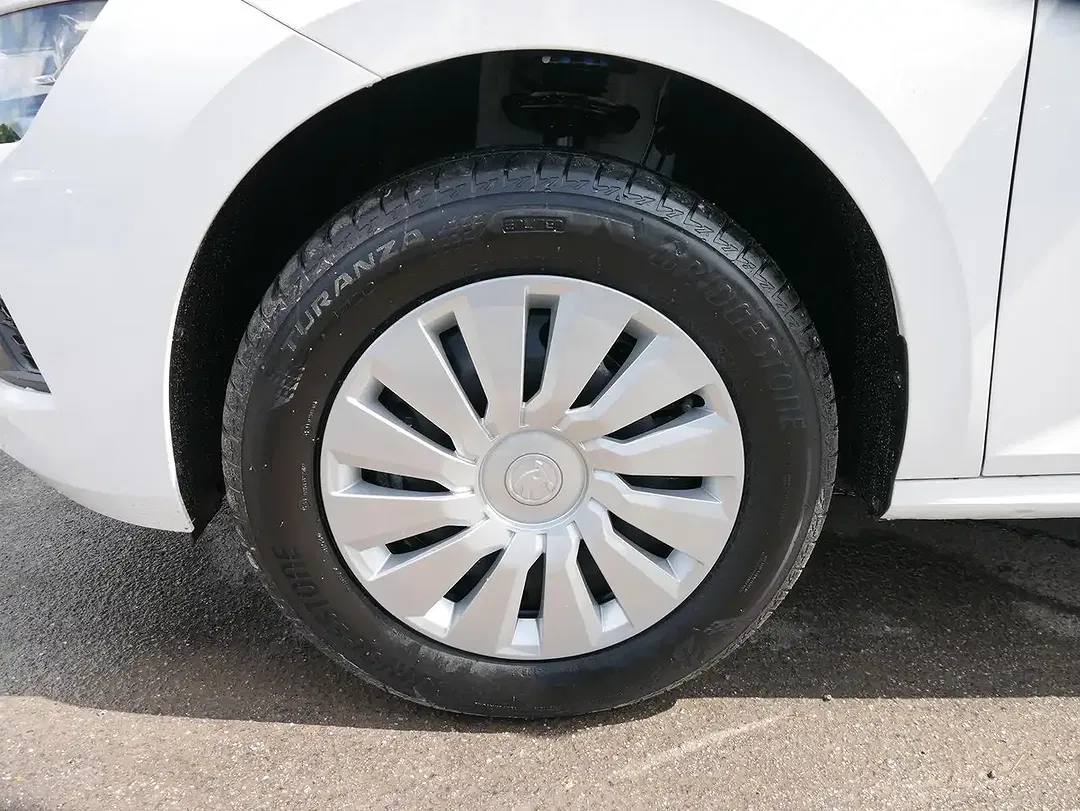 Skoda Kamiq - Thumbnail 4
