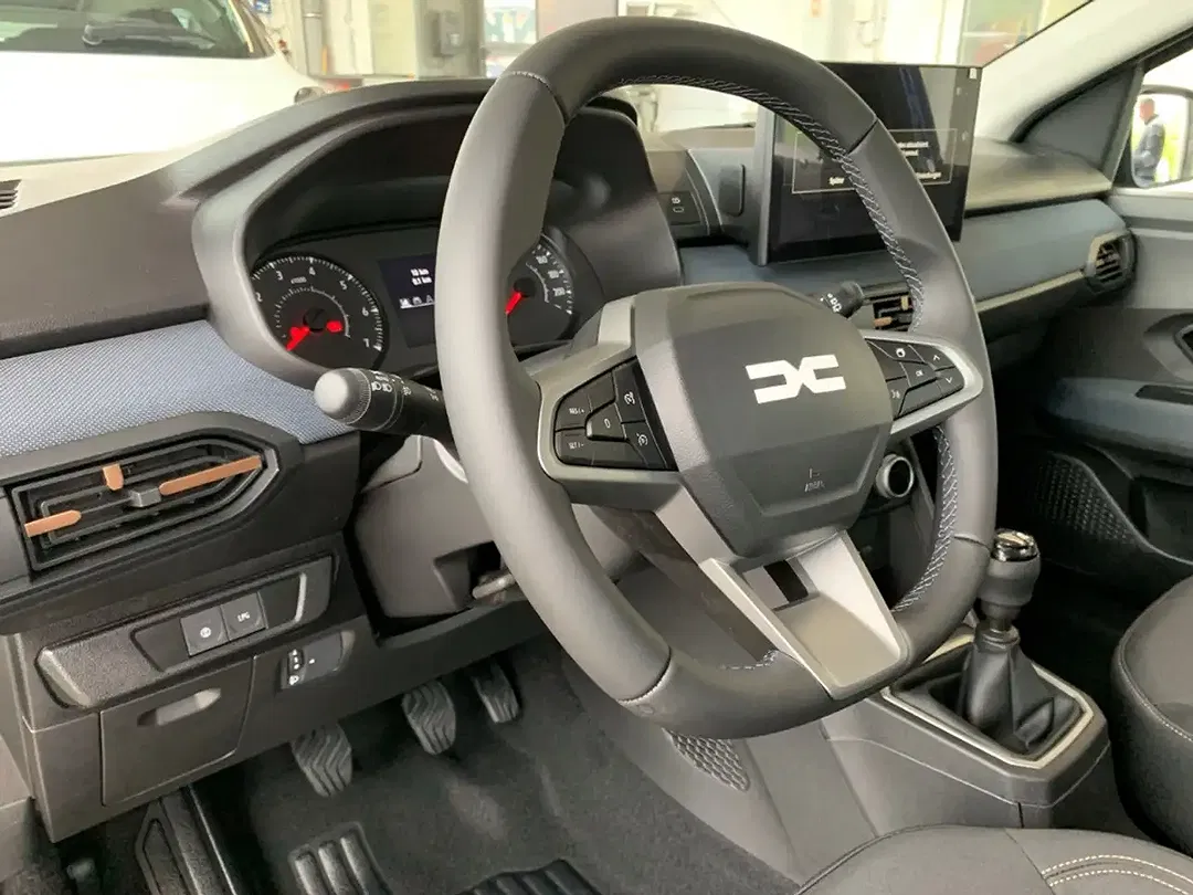 Dacia Sandero - Thumbnail 10