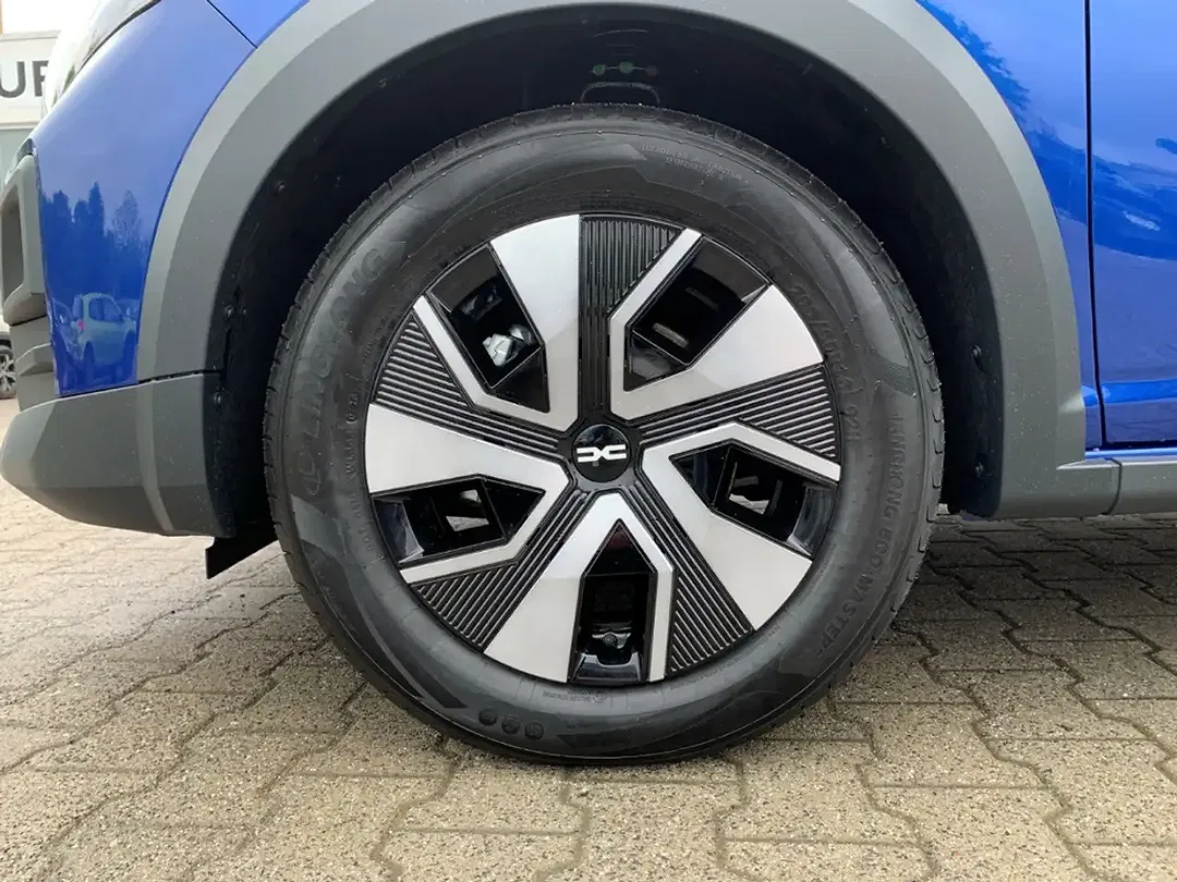 Dacia Sandero - Thumbnail 13