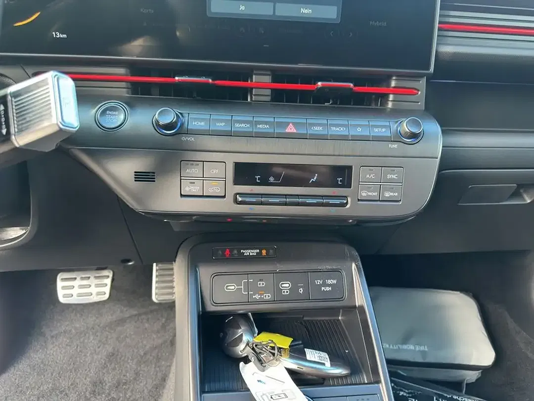Hyundai KONA - Thumbnail 13