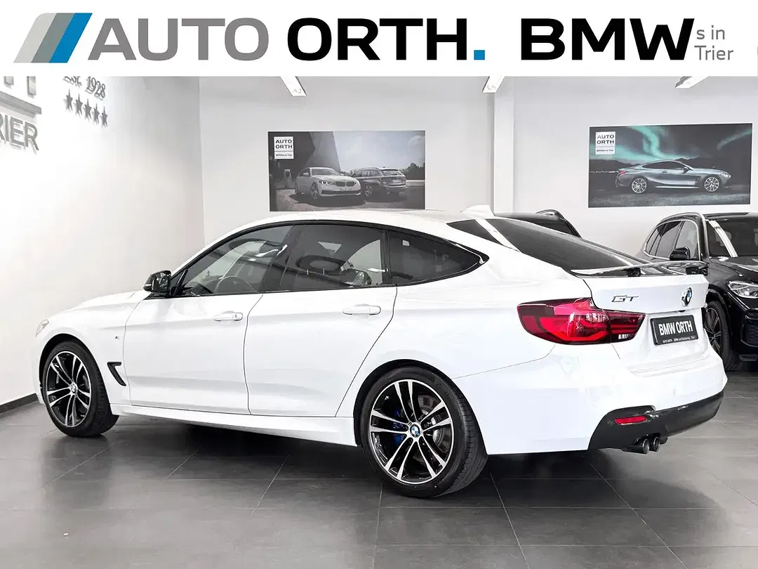BMW 330 - Thumbnail 4