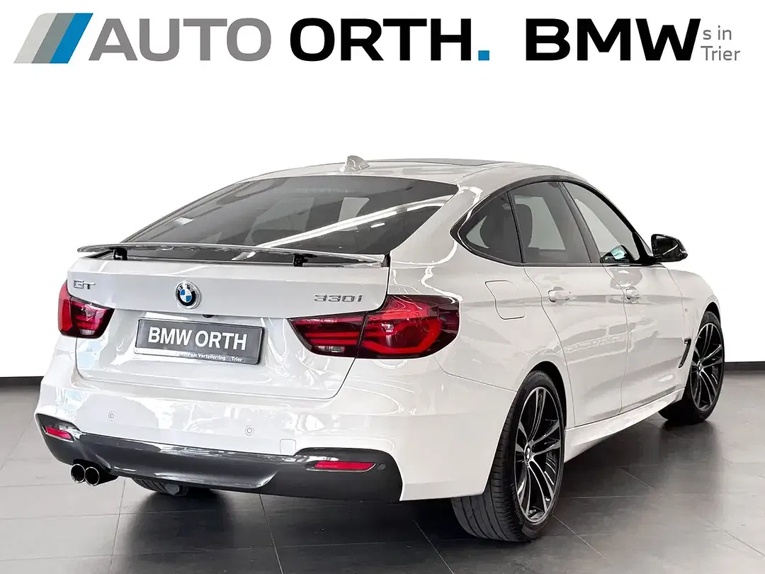 BMW 330 - Thumbnail 6