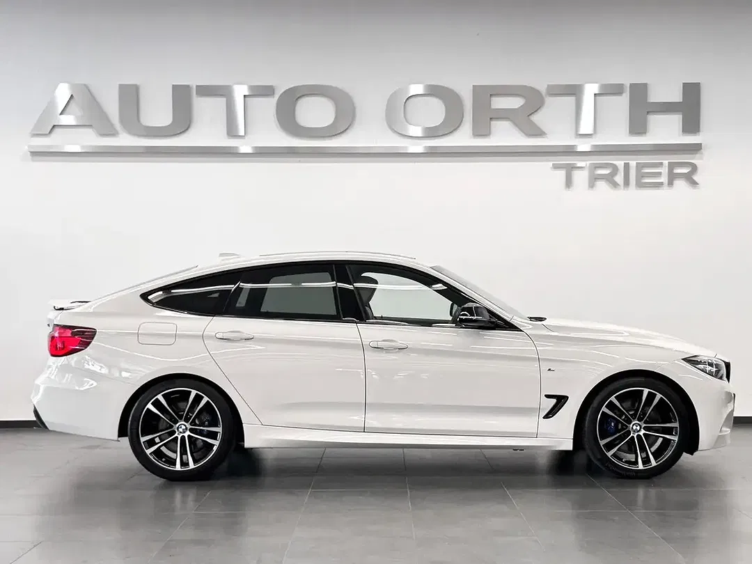 BMW 330 - Thumbnail 7