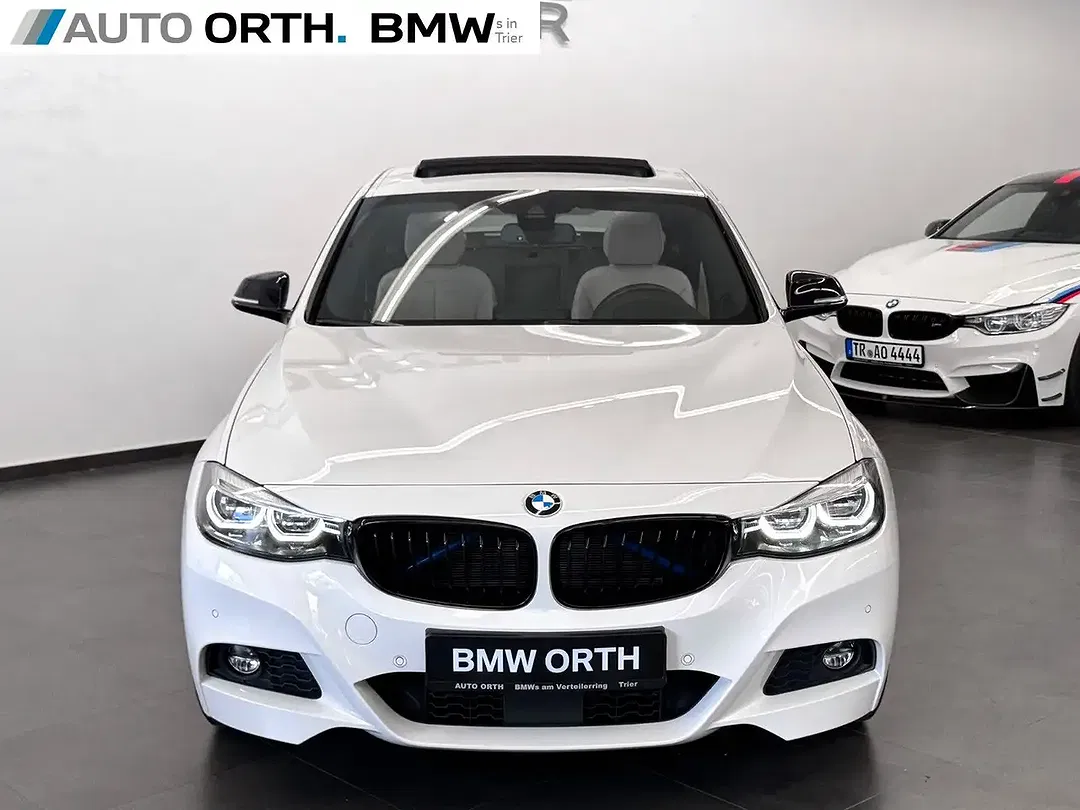 BMW 330 - Thumbnail 8