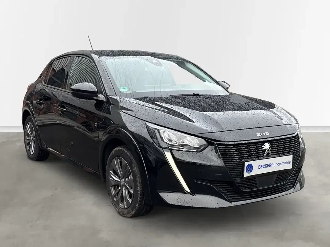 Peugeot 208 - Thumbnail 3