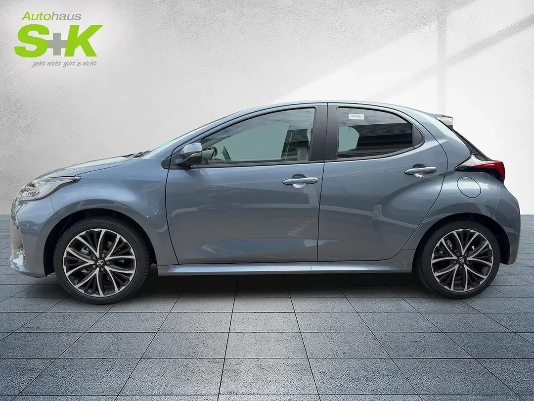 Toyota Yaris - Thumbnail 2