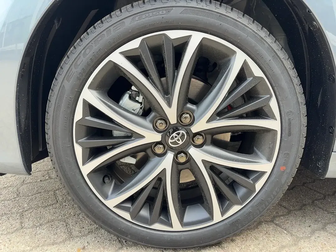 Toyota Yaris - Thumbnail 7