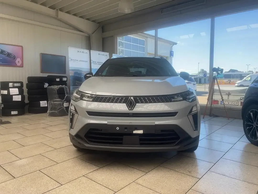 Renault Captur - Thumbnail 3