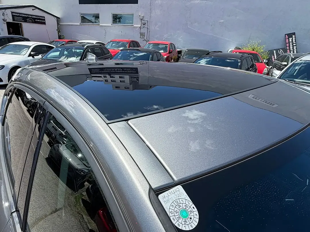 Jaguar E-Pace - Thumbnail 14
