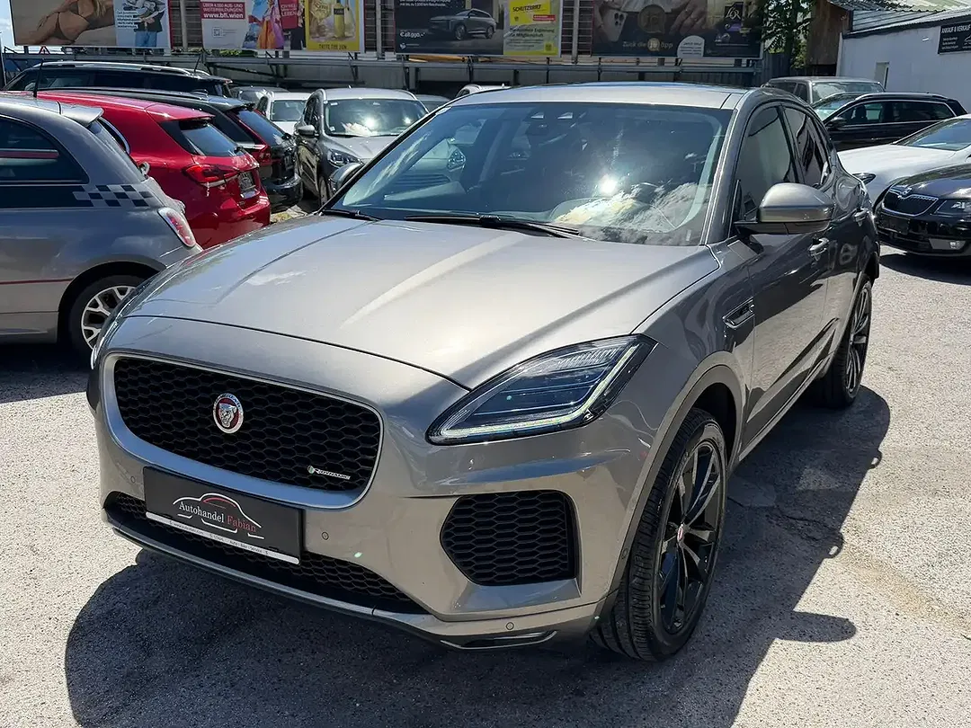 Jaguar E-Pace - Thumbnail 2