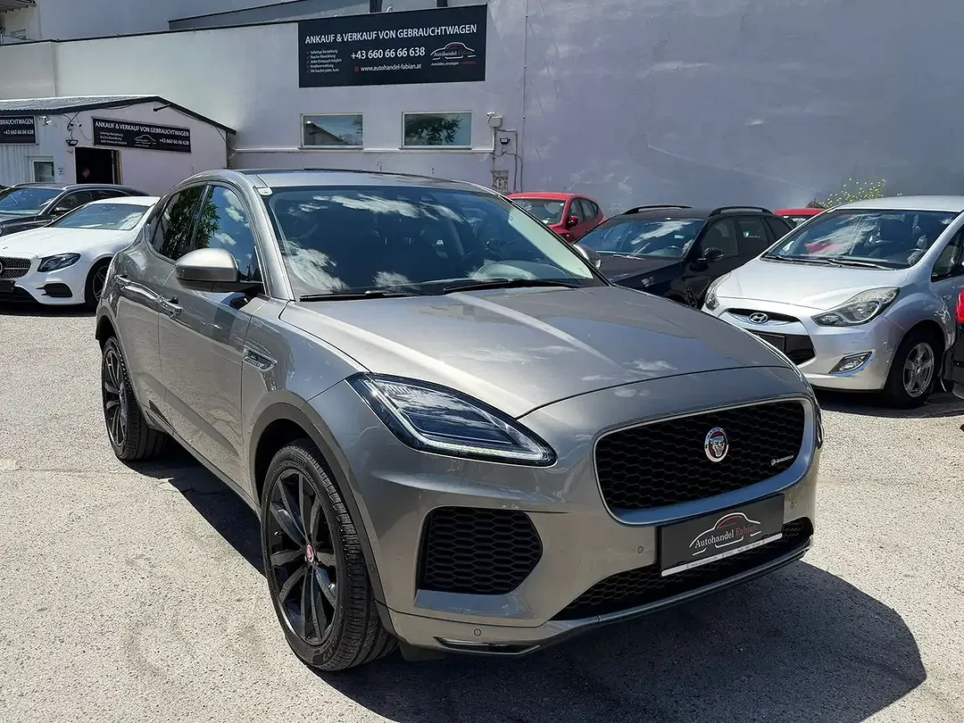Jaguar E-Pace - Thumbnail 4