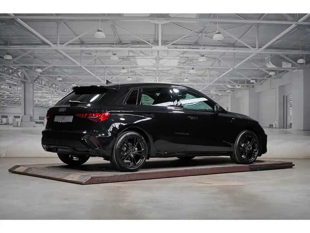 Audi A3 - Thumbnail 3