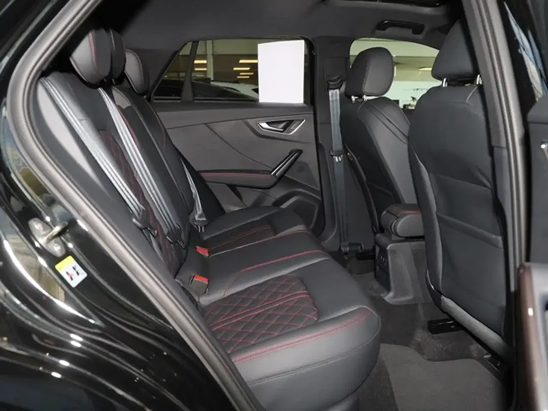Audi Q2 - Thumbnail 4