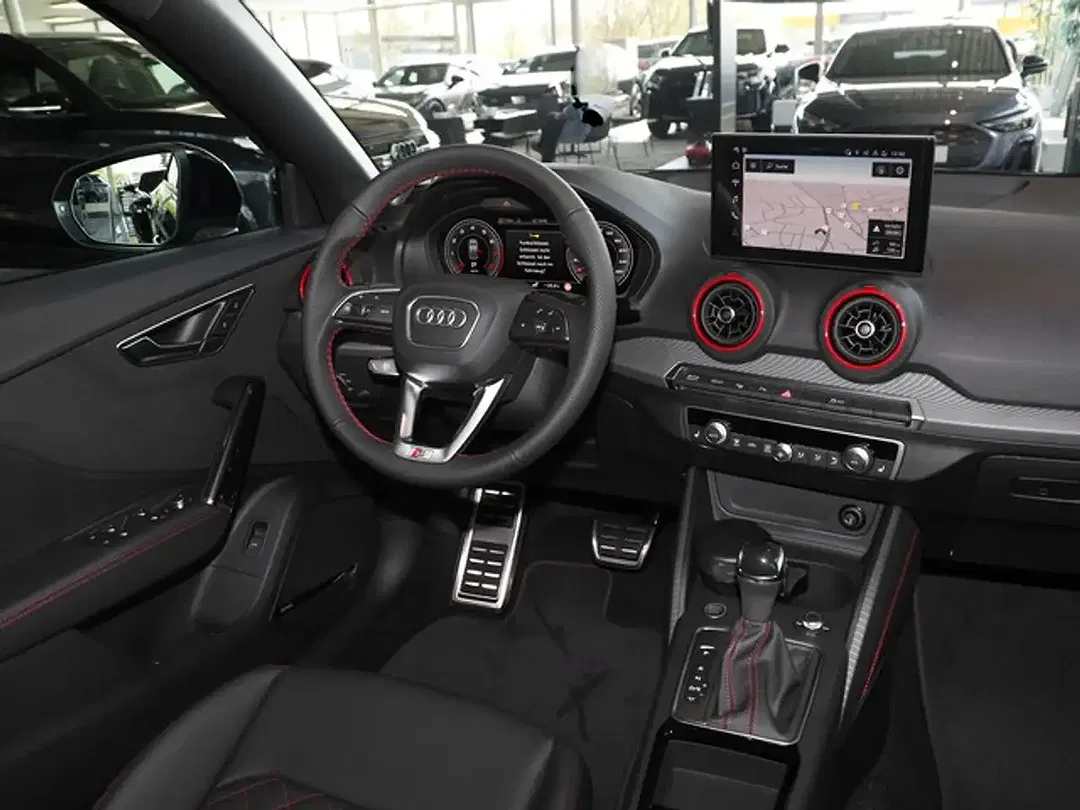 Audi Q2 - Thumbnail 6