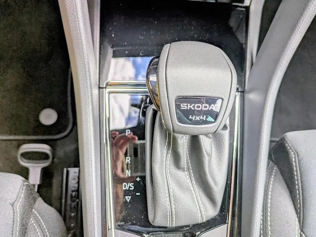 Skoda Karoq - Thumbnail 13