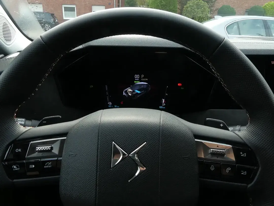 DS Automobiles DS 4 - Thumbnail 13