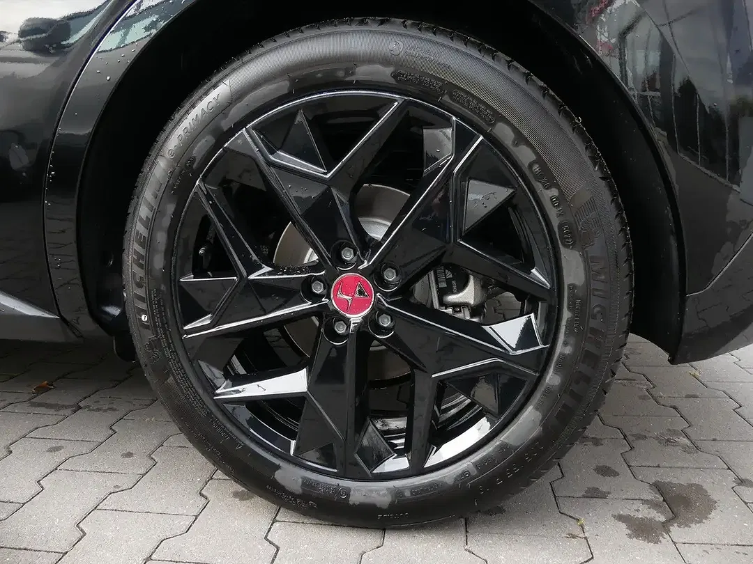 DS Automobiles DS 4 - Thumbnail 8