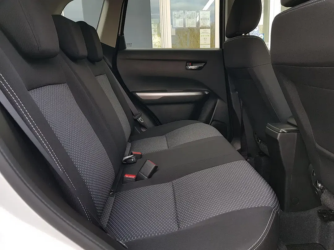 Suzuki Vitara - Thumbnail 11