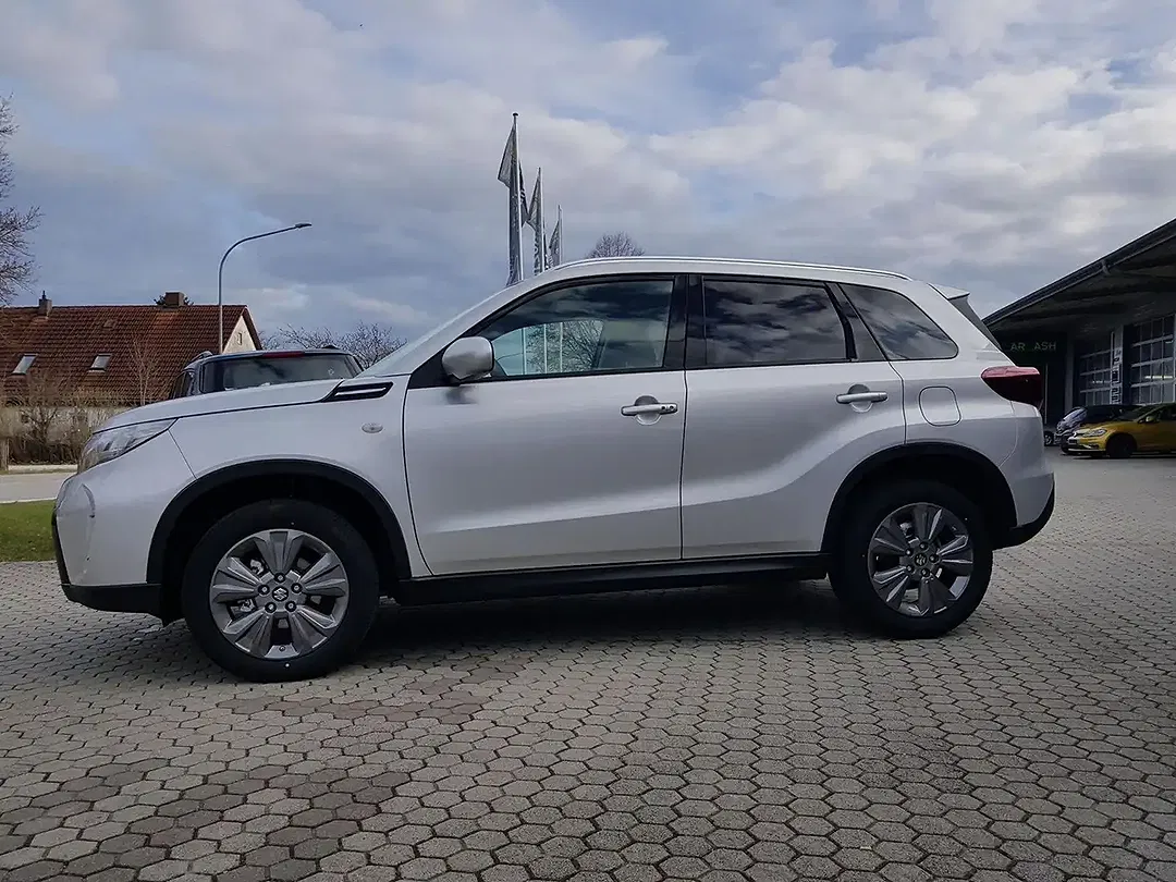 Suzuki Vitara - Thumbnail 2
