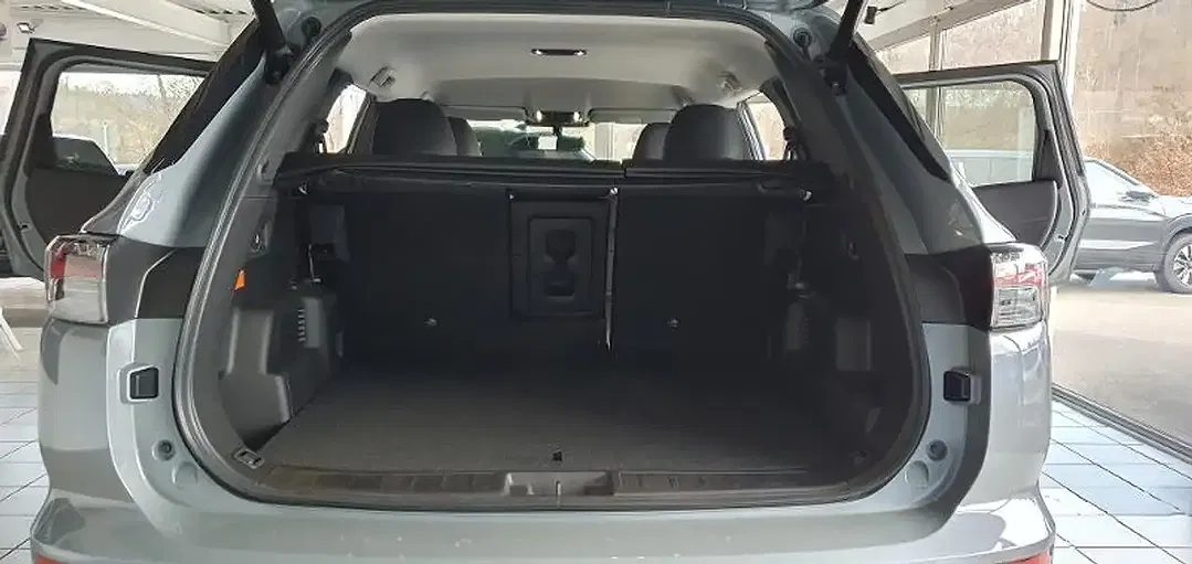 Mitsubishi Outlander - Thumbnail 12