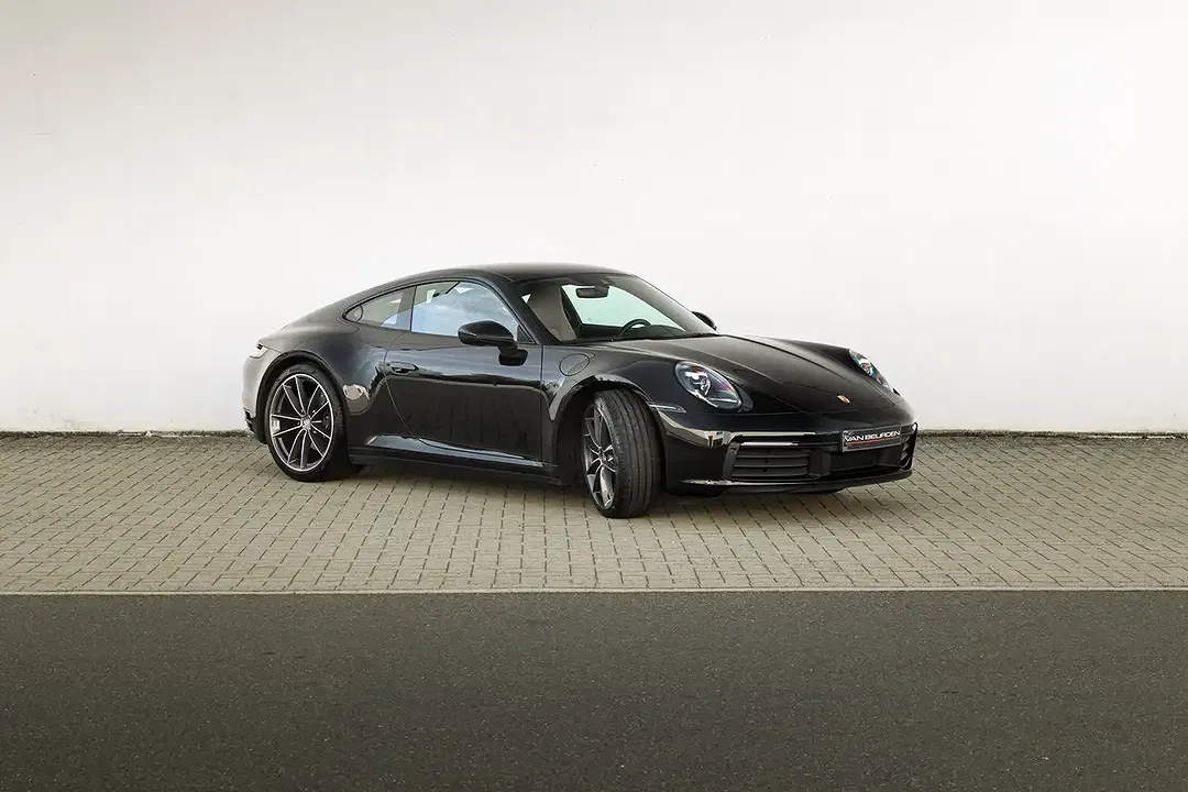 Porsche 992 - Thumbnail 8