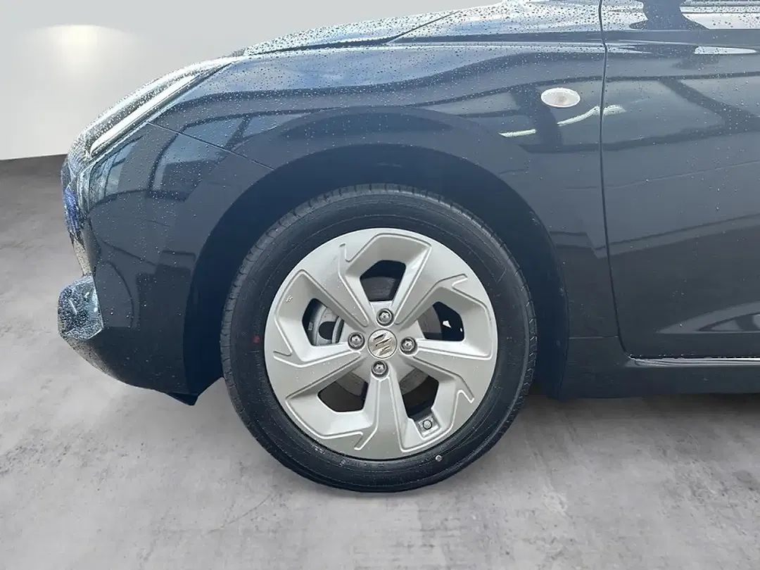 Suzuki Swift - Thumbnail 3