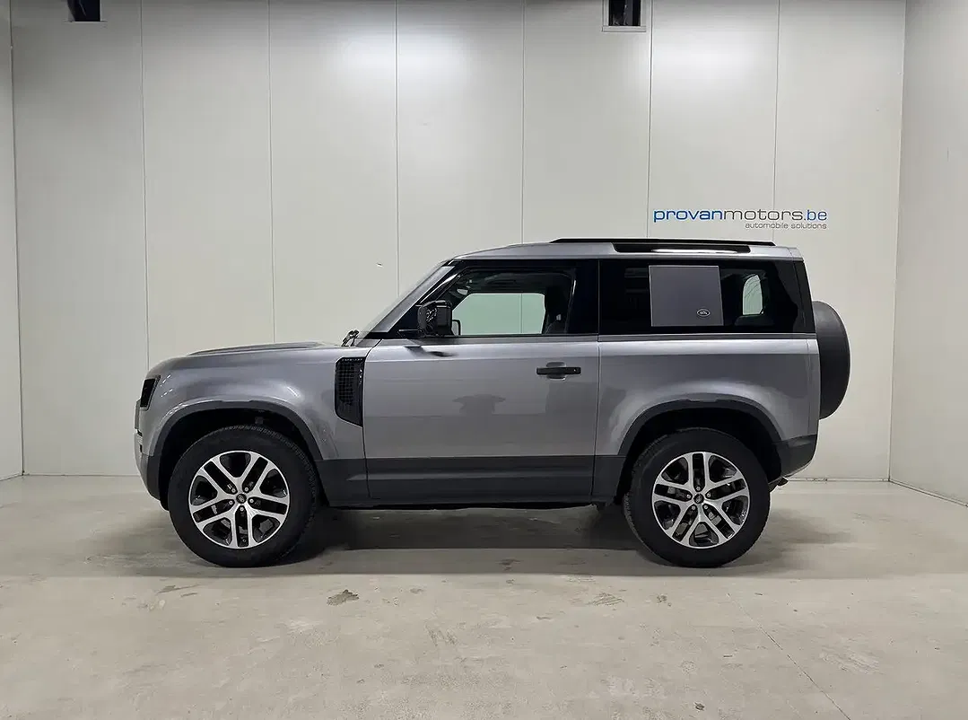 Land Rover Defender - Thumbnail 7