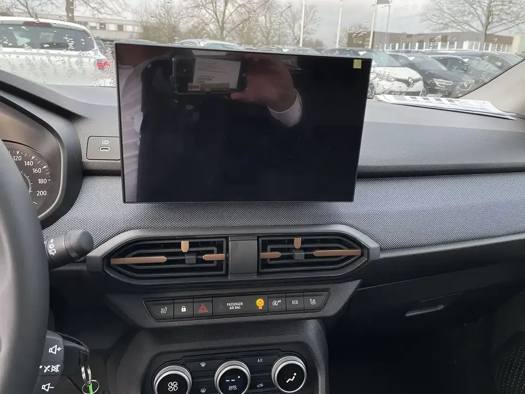 Dacia Sandero - Thumbnail 15