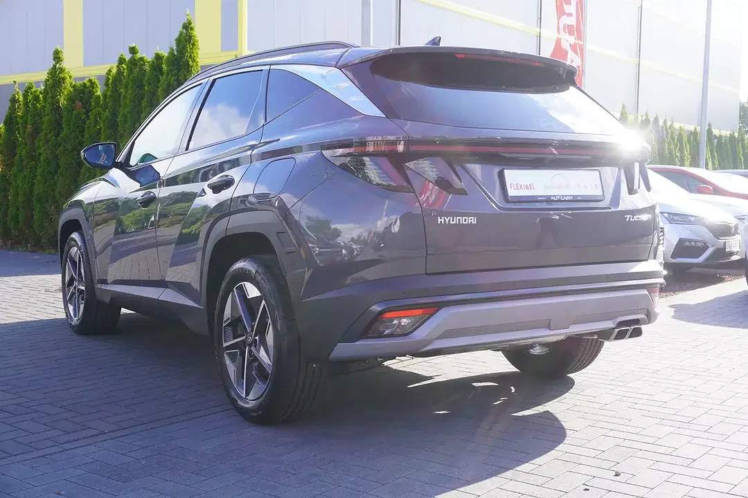 Hyundai TUCSON - Thumbnail 2