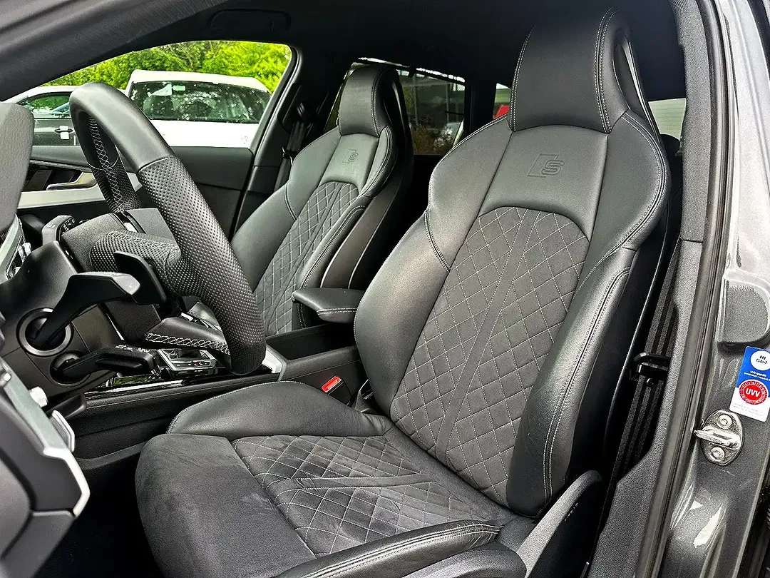 Audi S4 - Thumbnail 11