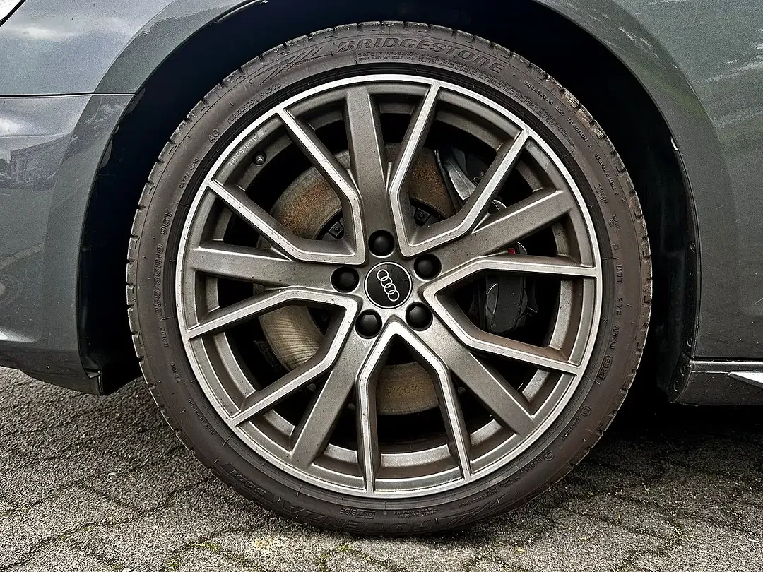 Audi S4 - Thumbnail 5