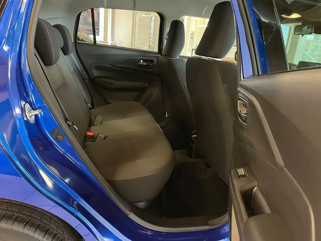 Suzuki Swift - Thumbnail 11