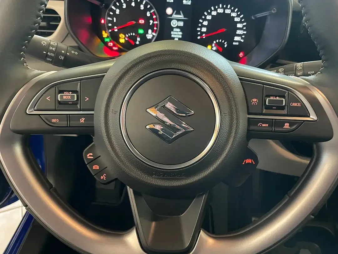 Suzuki Swift - Thumbnail 13