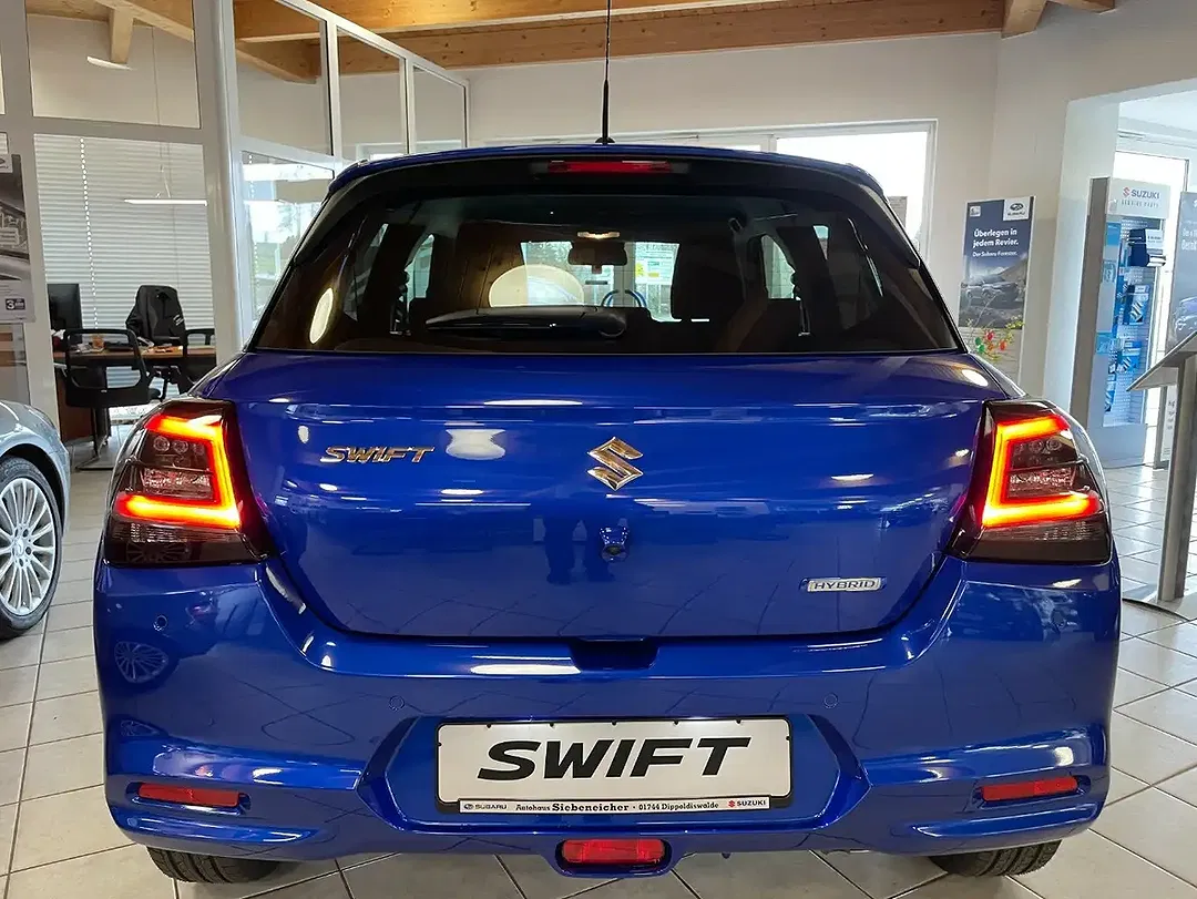 Suzuki Swift - Thumbnail 3