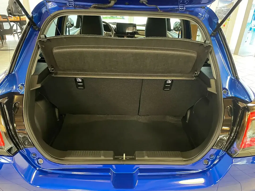 Suzuki Swift - Thumbnail 9