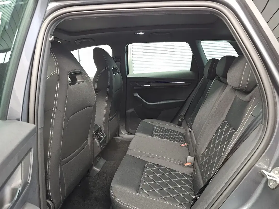 Skoda Karoq - Thumbnail 10