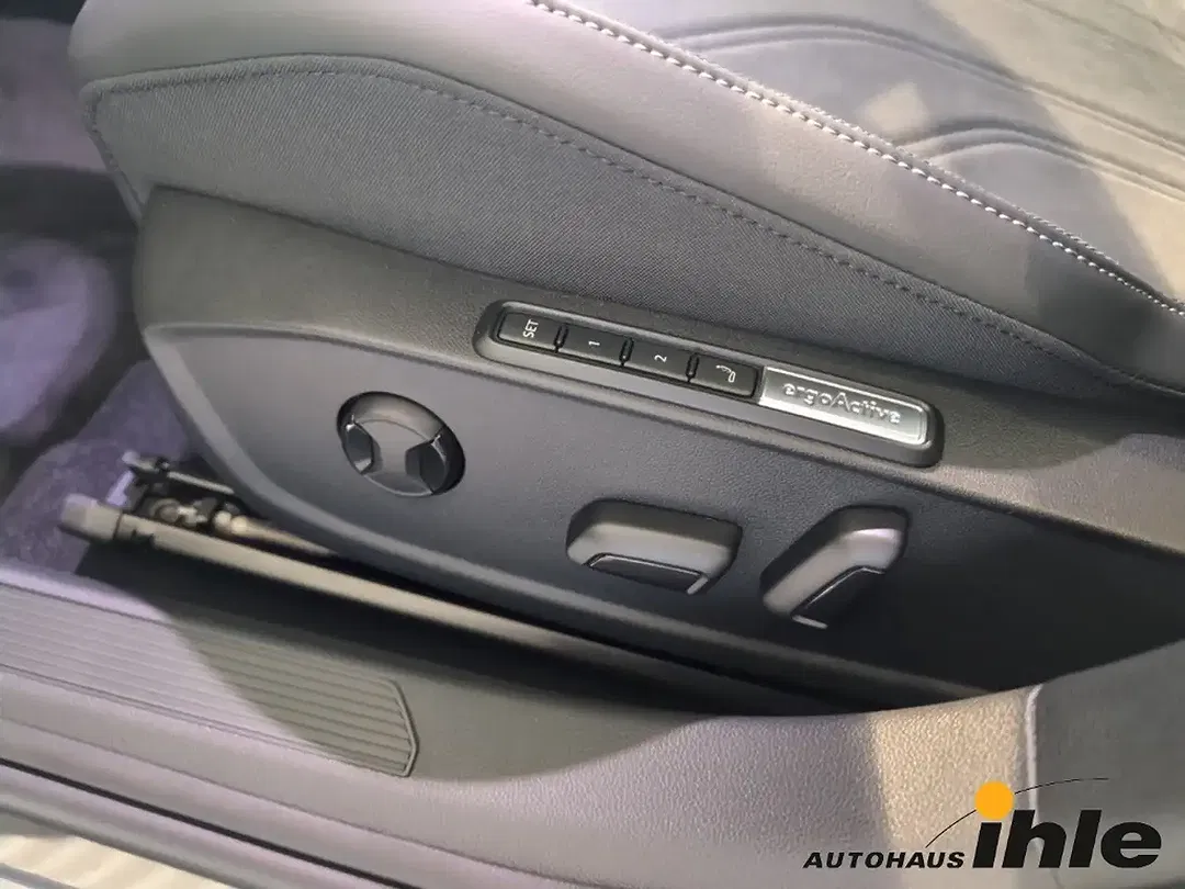 Volkswagen Golf Variant - Thumbnail 13