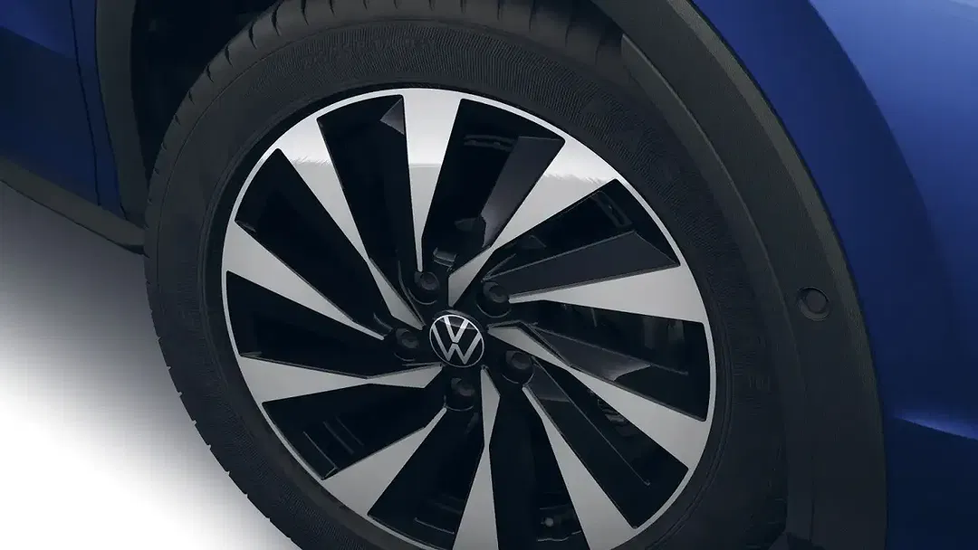 Volkswagen T-Roc - Thumbnail 3