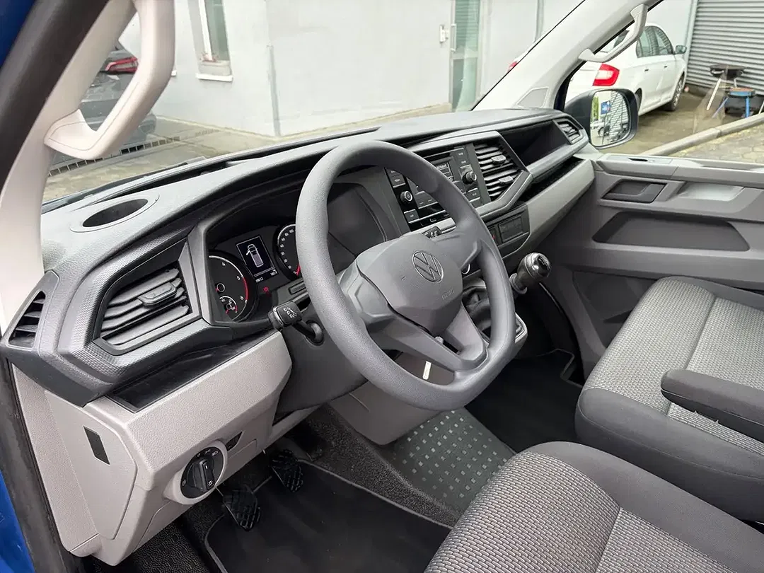 Volkswagen Transporter - Thumbnail 10