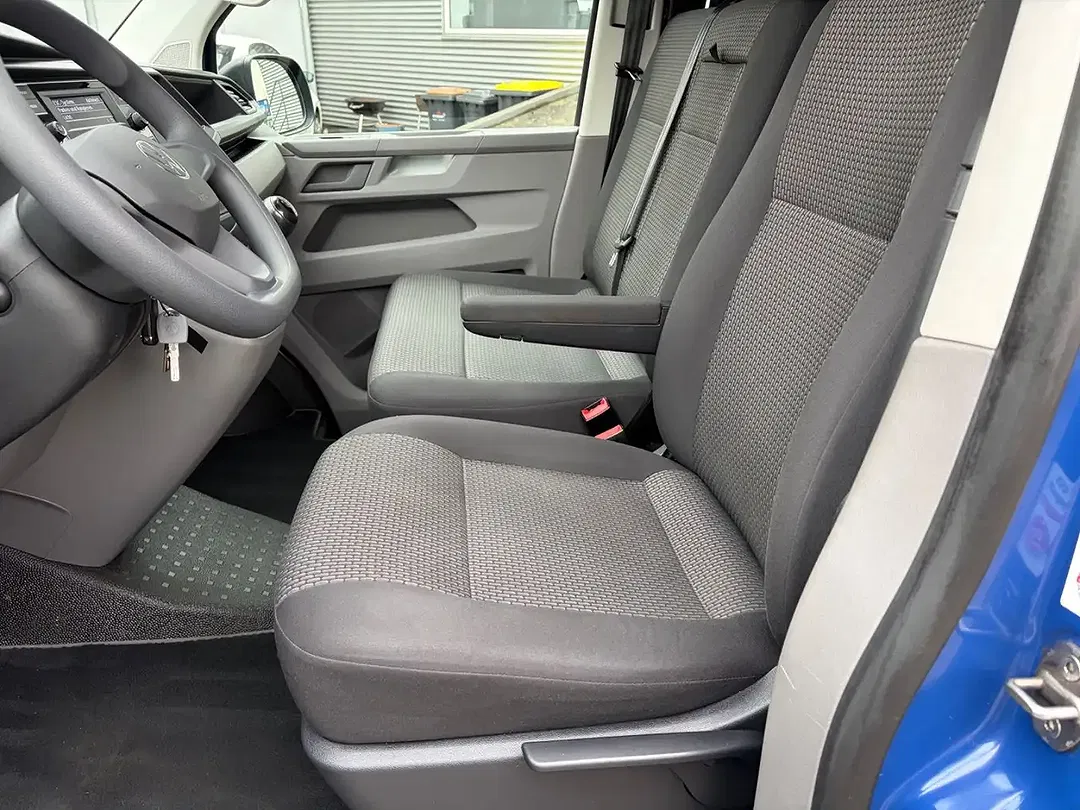 Volkswagen Transporter - Thumbnail 11