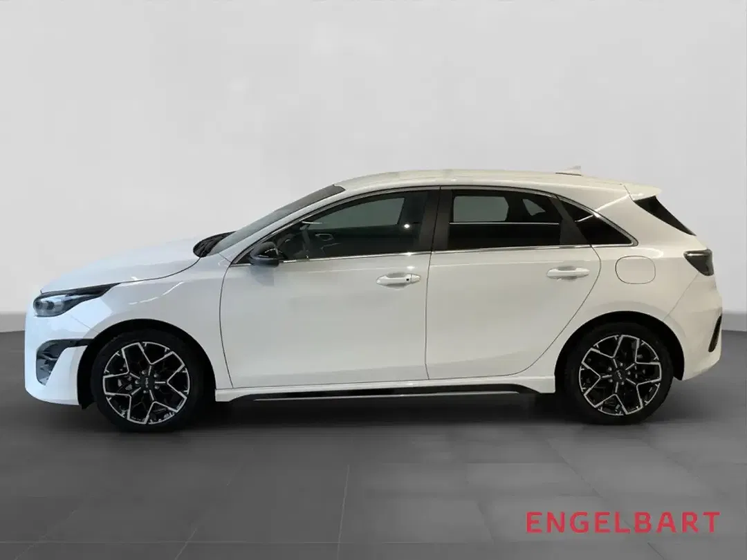 Kia Ceed / cee'd - Thumbnail 2