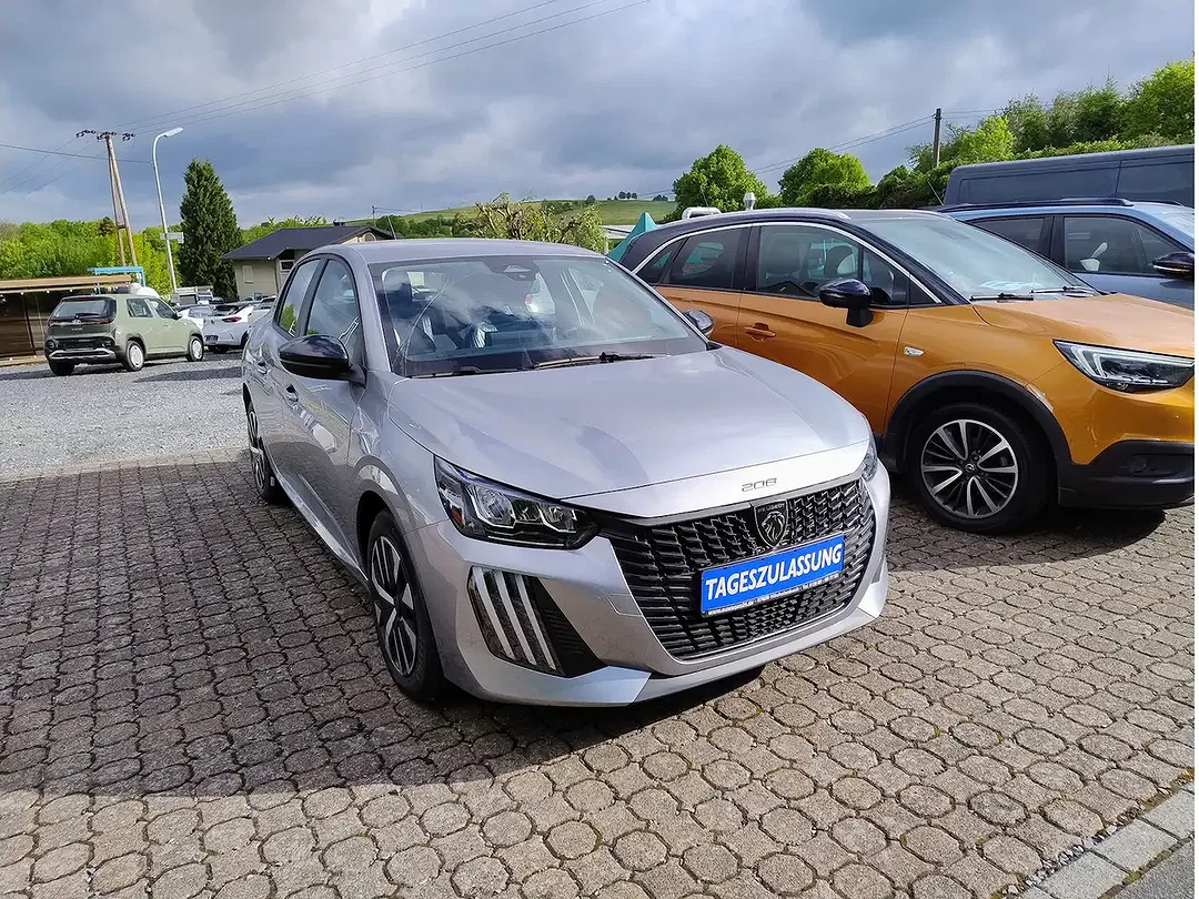 Peugeot 208 - Afbeelding 1