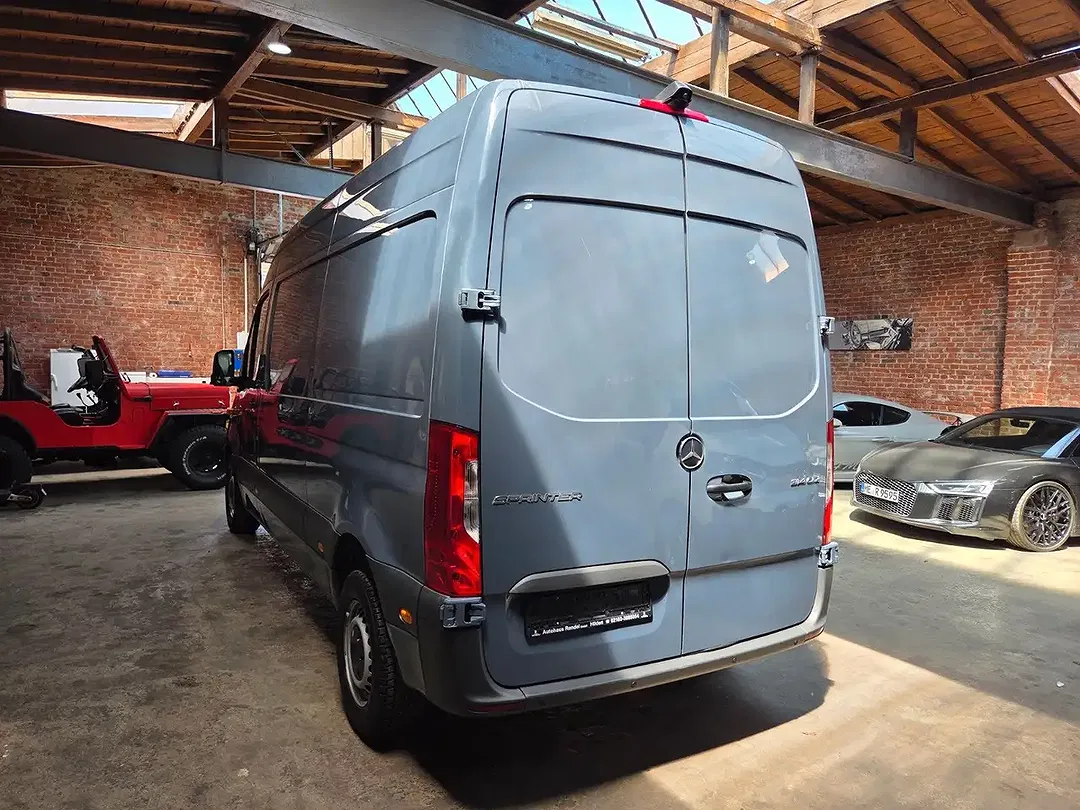 Mercedes-Benz Sprinter - Thumbnail 7