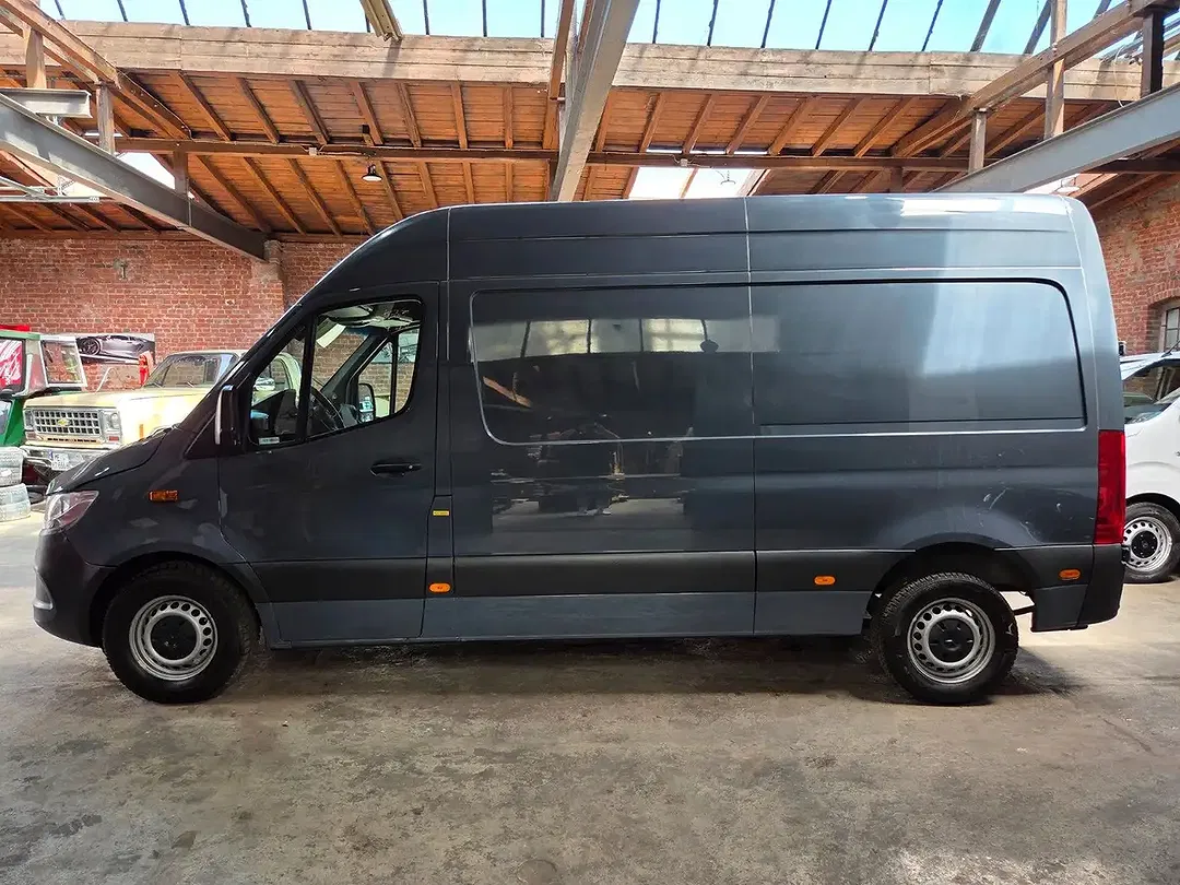 Mercedes-Benz Sprinter - Thumbnail 8